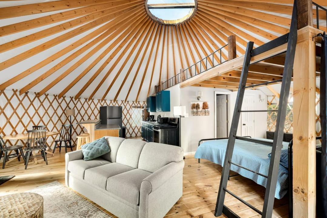 Modern Yurt W River Access, Hot Tub, Wifi & Grill Wardensville Buitenkant foto