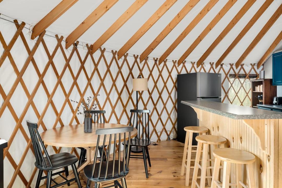 Modern Yurt W River Access, Hot Tub, Wifi & Grill Wardensville Buitenkant foto